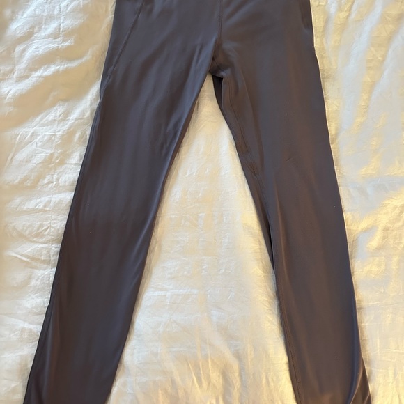 CRZ YOGA Butterluxe Leggings 28 Inches - High Waisted with Pockets Buttery Soft - Picture 3 of 4